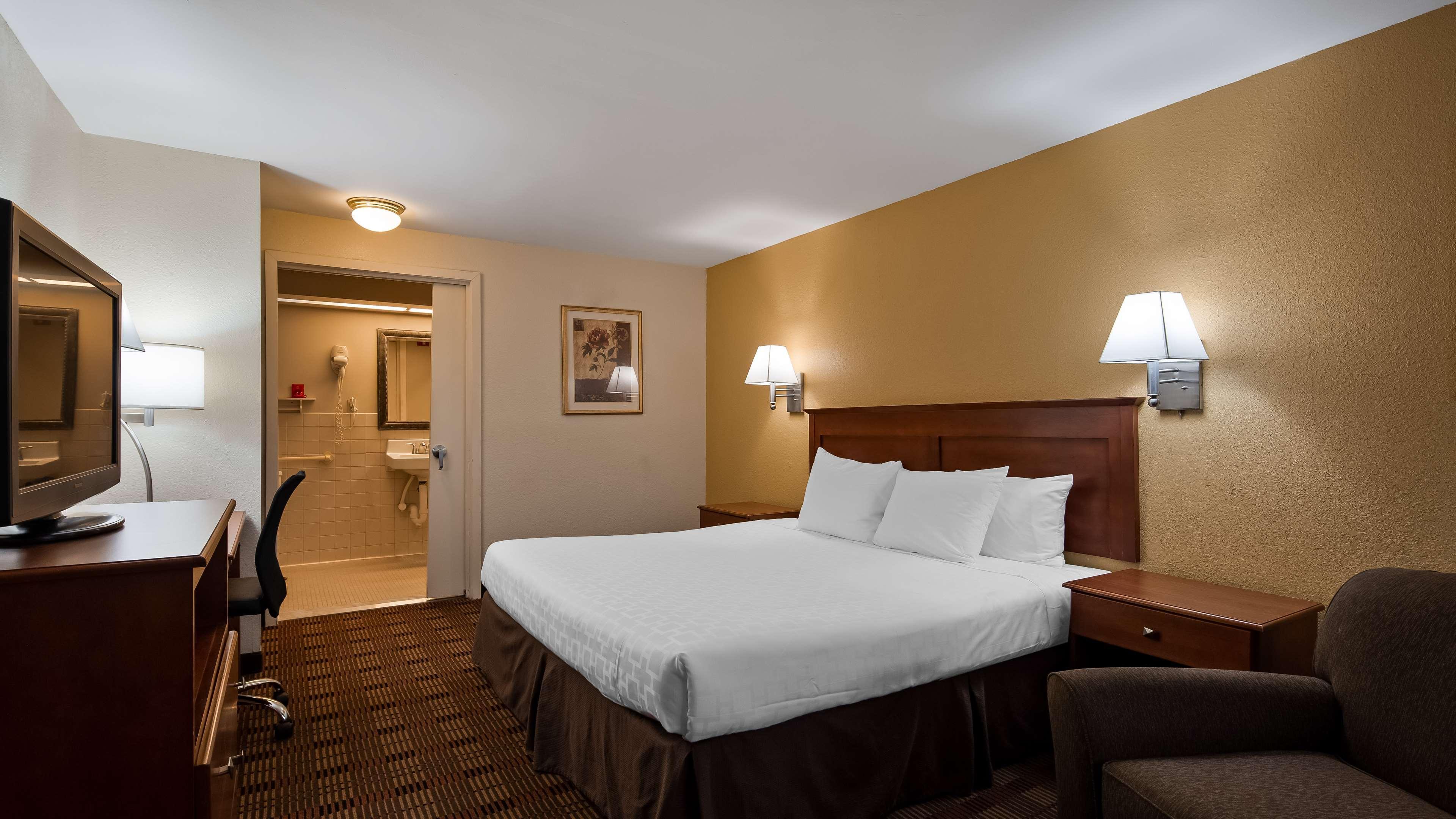 Surestay Hotel By Best Western East Brunswick Kültér fotó