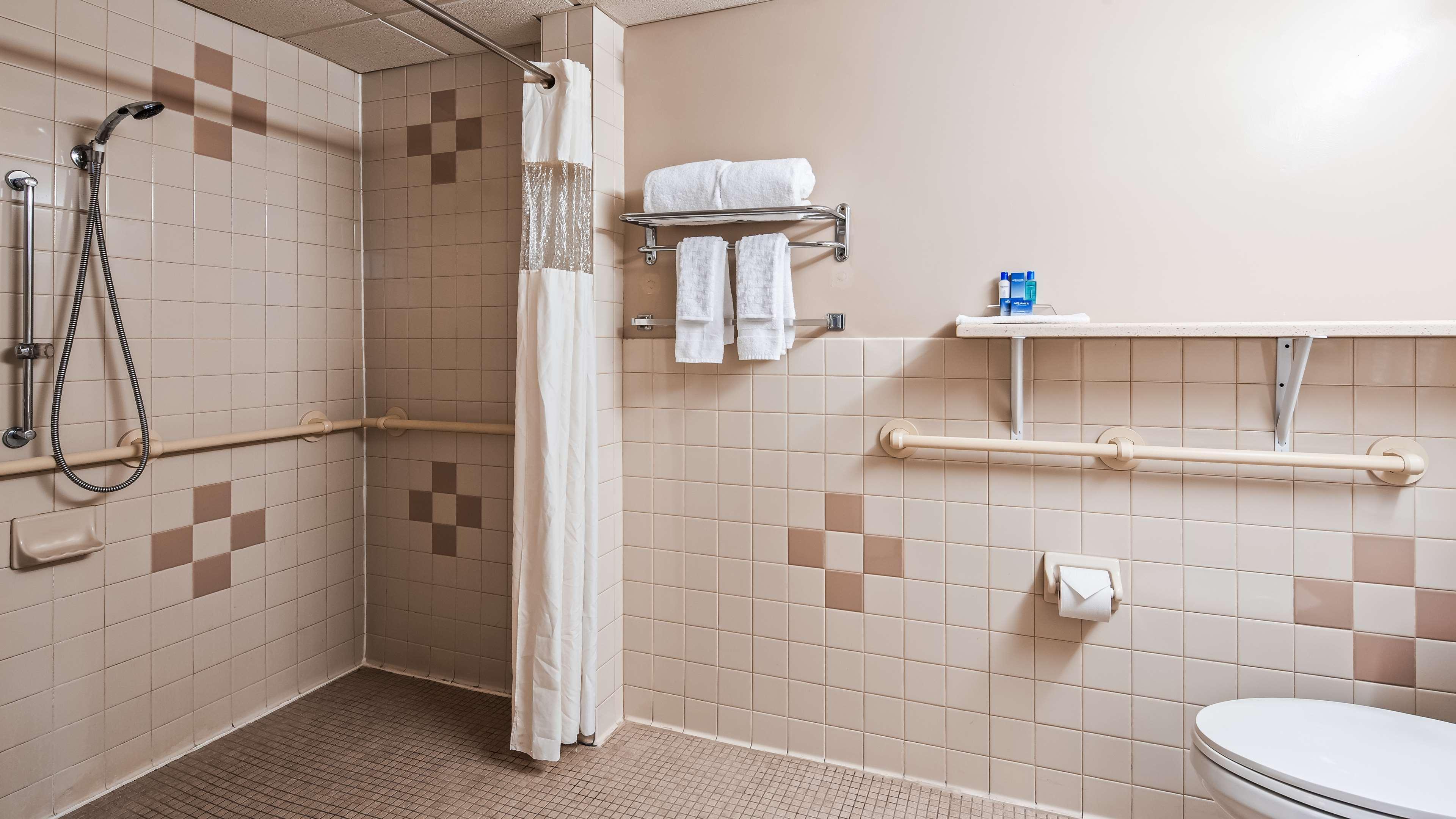 Surestay Hotel By Best Western East Brunswick Kültér fotó